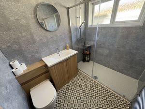 Photo 14- click for photo gallery